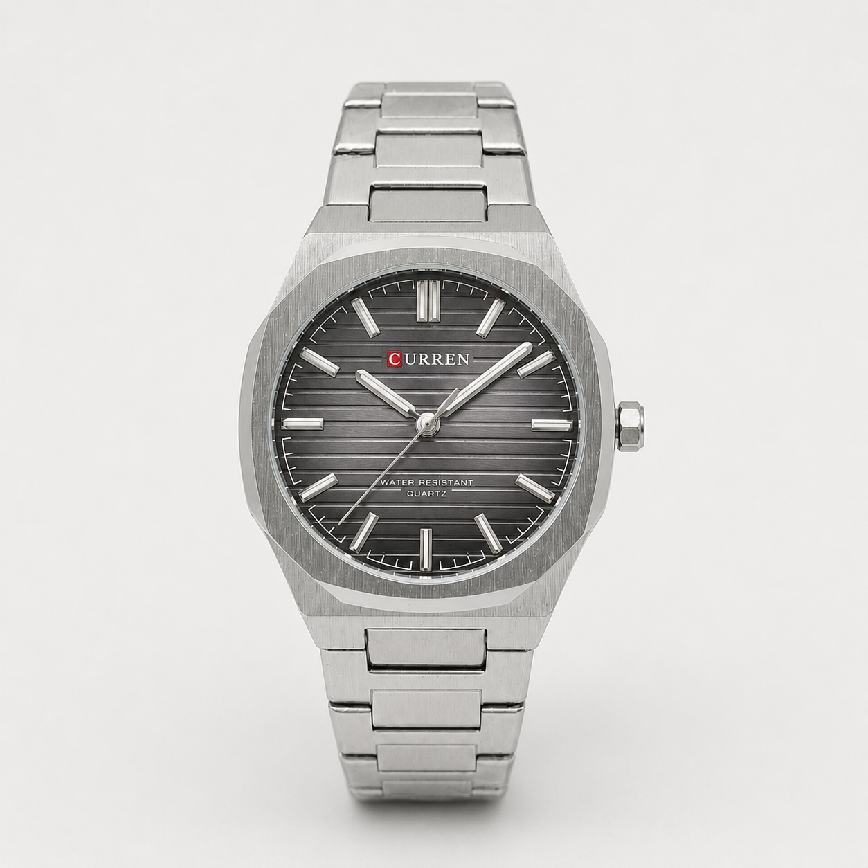 Reloj Curren para caballero 8456-1 Metal plateado con esfera negra